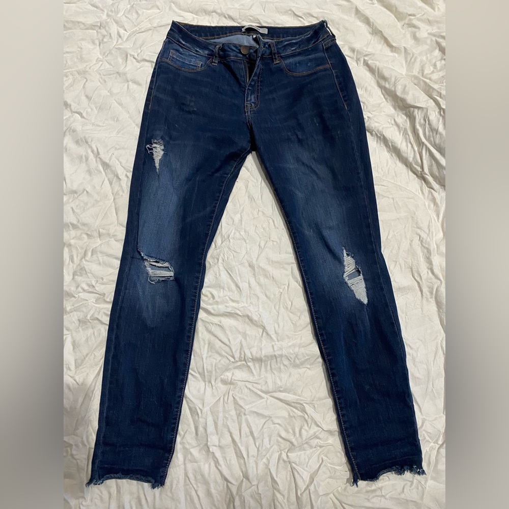 Dark Ripped Style Jeans